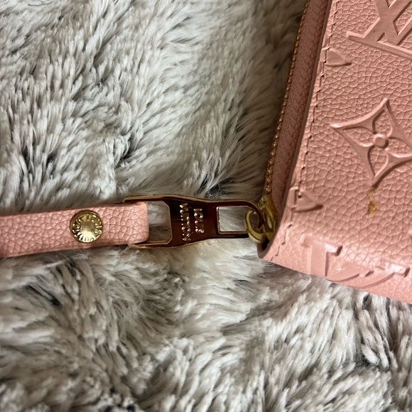 Pink Embossed Women's Wallet - Picture 4 of 5